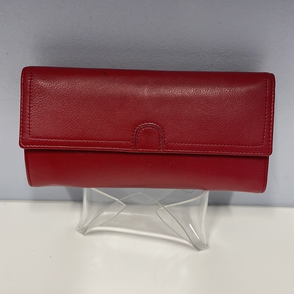 DILANA  UNISEX. Wallet. Red color. Leather.  Excellent condition no damages. - Picture 1 of 8